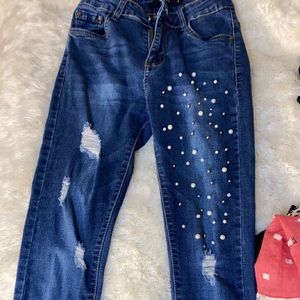 J Roberts pearl studded skinny jeans size small, good condition